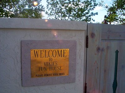 Mikie's Fun House - sign